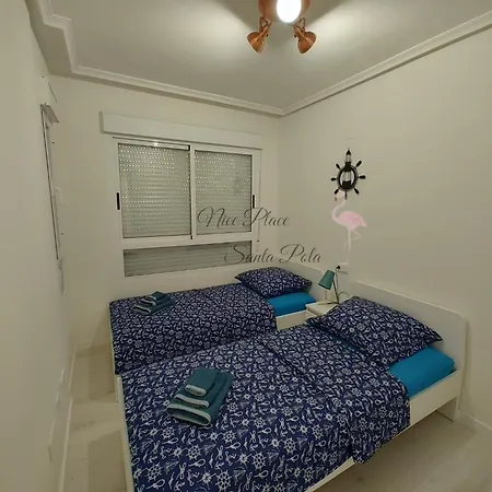 Place By Castle Appartement