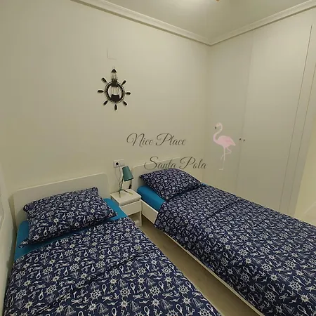 Place By Castle Appartement